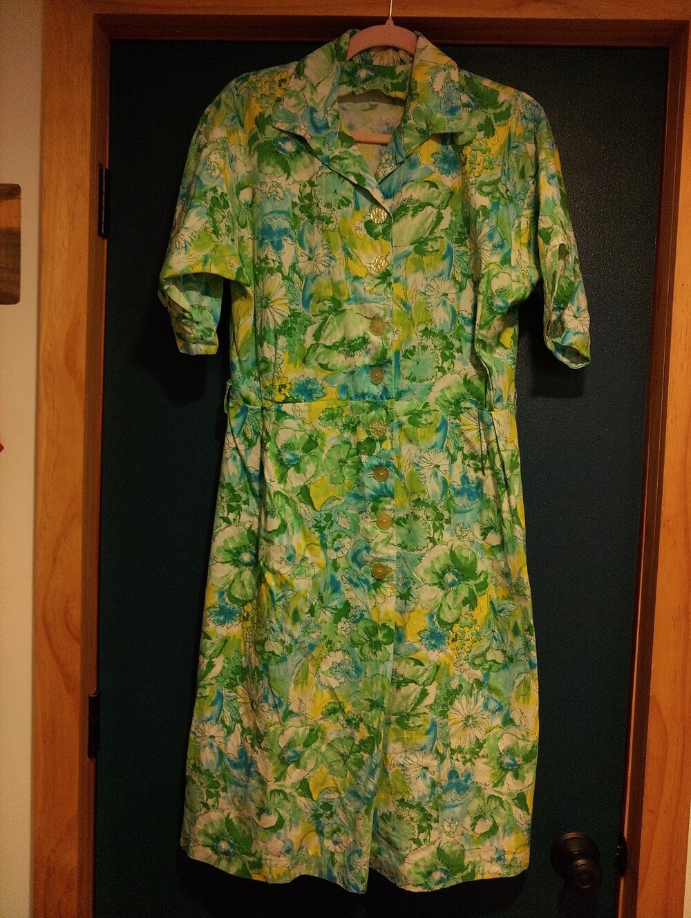 Vintage Floral Button-Front House Dress
